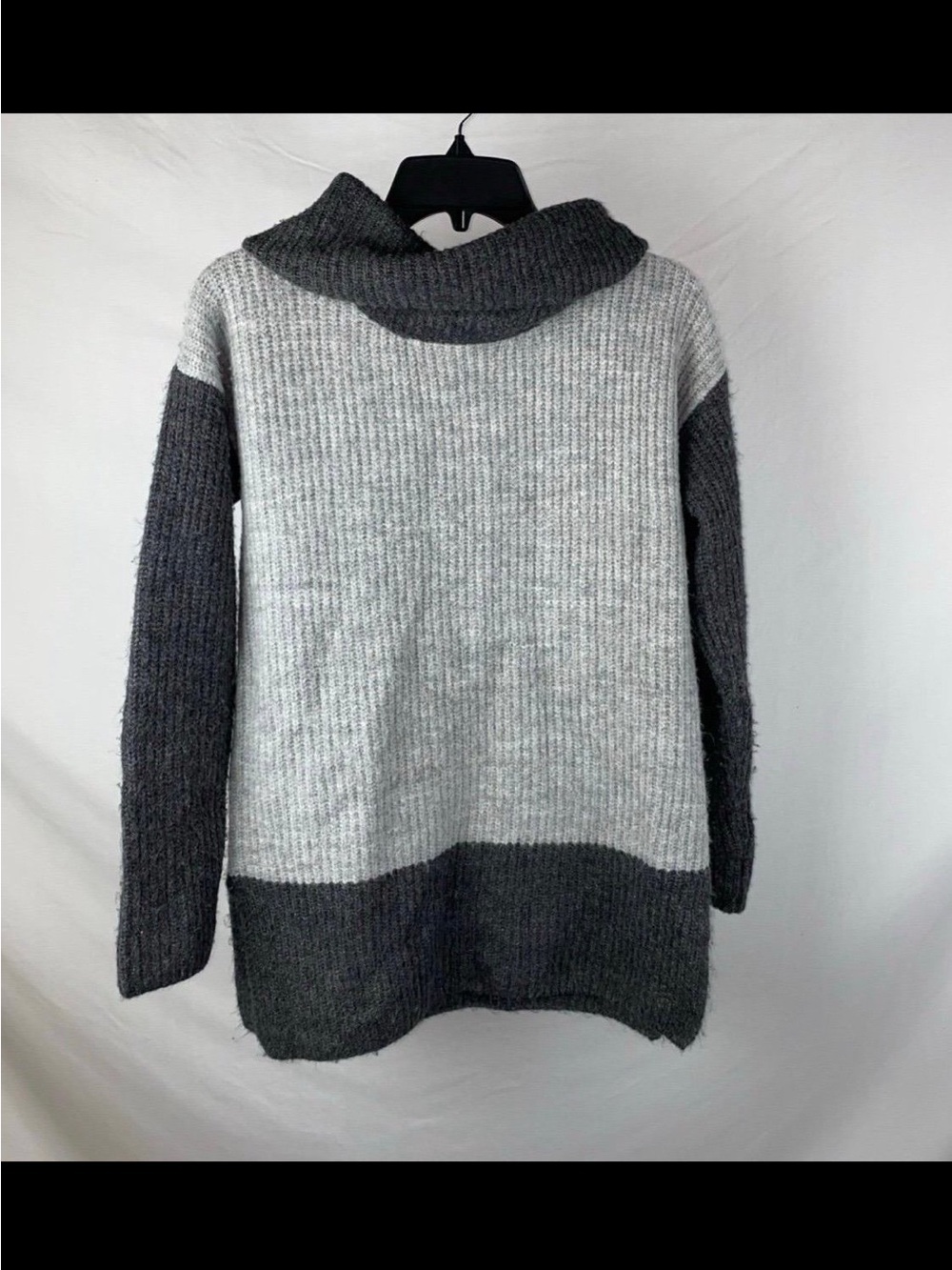 Sweater - Picture 9 of 11